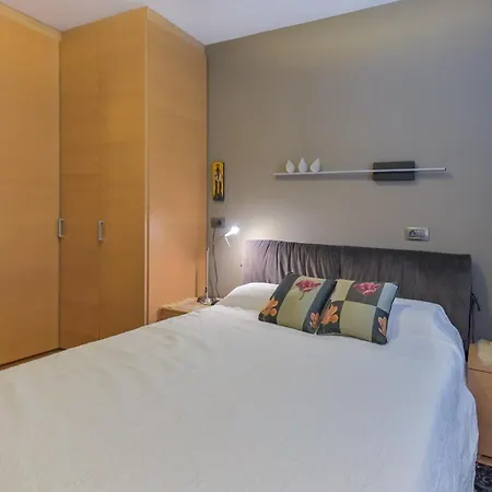 Stylish One-bedroom Flat With Amazing View By Flat Mаnаger Διαμέρισμα