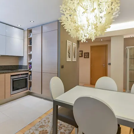 Stylish One-bedroom Flat With Amazing View By Flat Mаnаger *