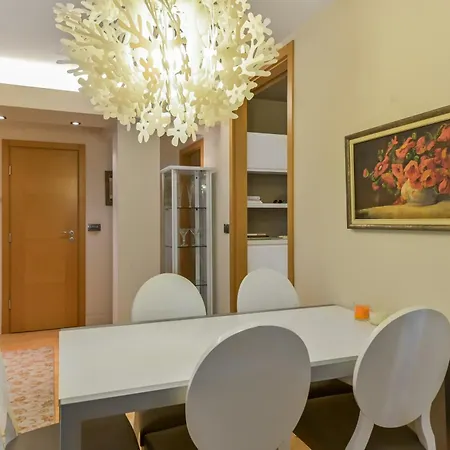 Διαμέρισμα Stylish One-bedroom Flat With Amazing View By Flat Mаnаger Σόφια