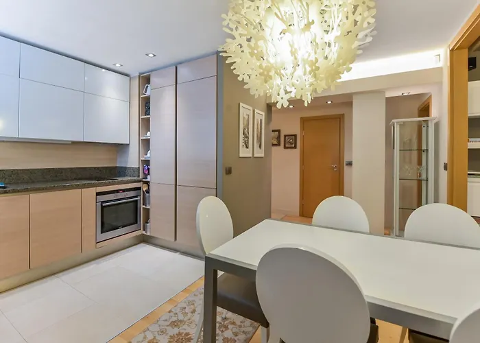 Stylish One-bedroom Flat With Amazing View By Flat Mаnаger *